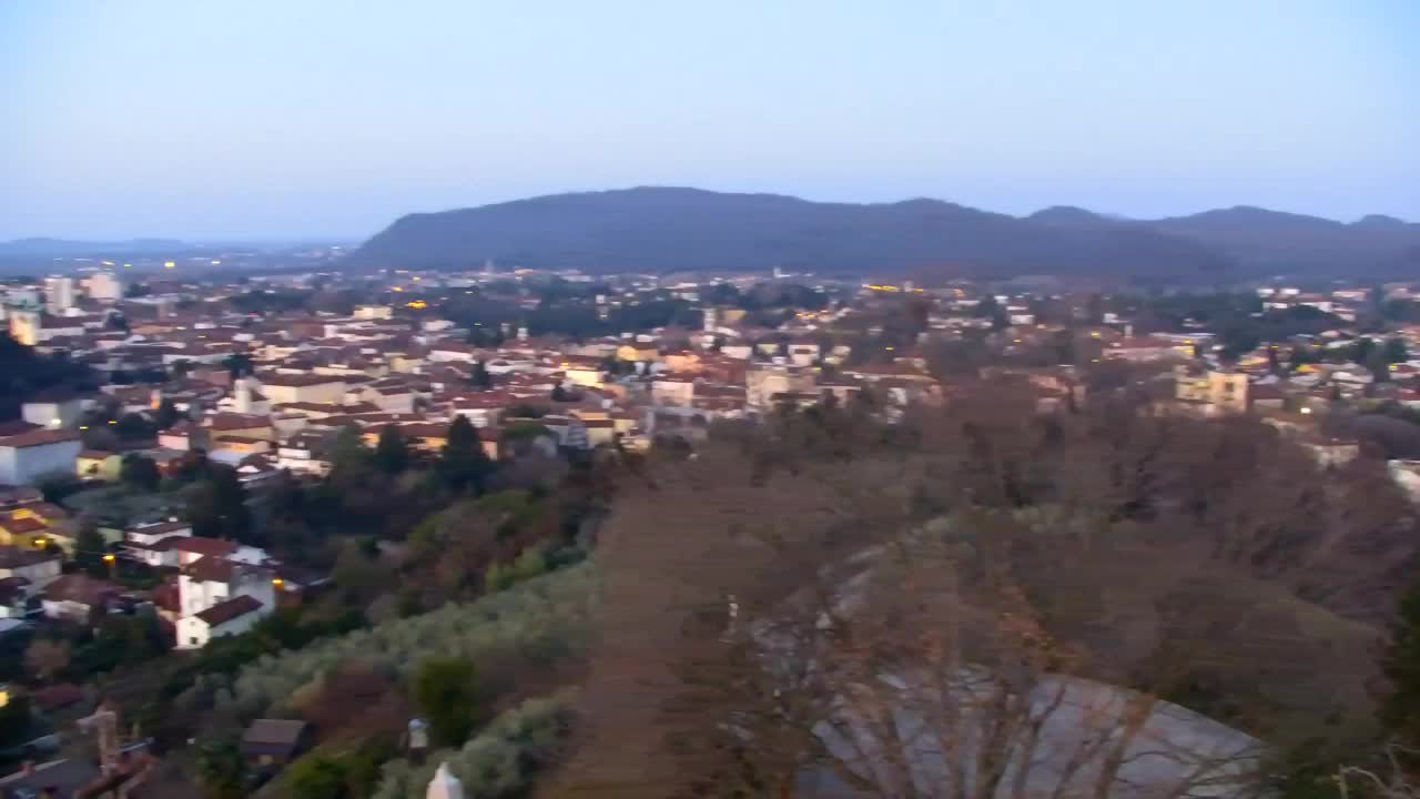 Nova Gorica und Görz: Atemberaubende Aussicht vom Franziskanerkloster Kostanjevica