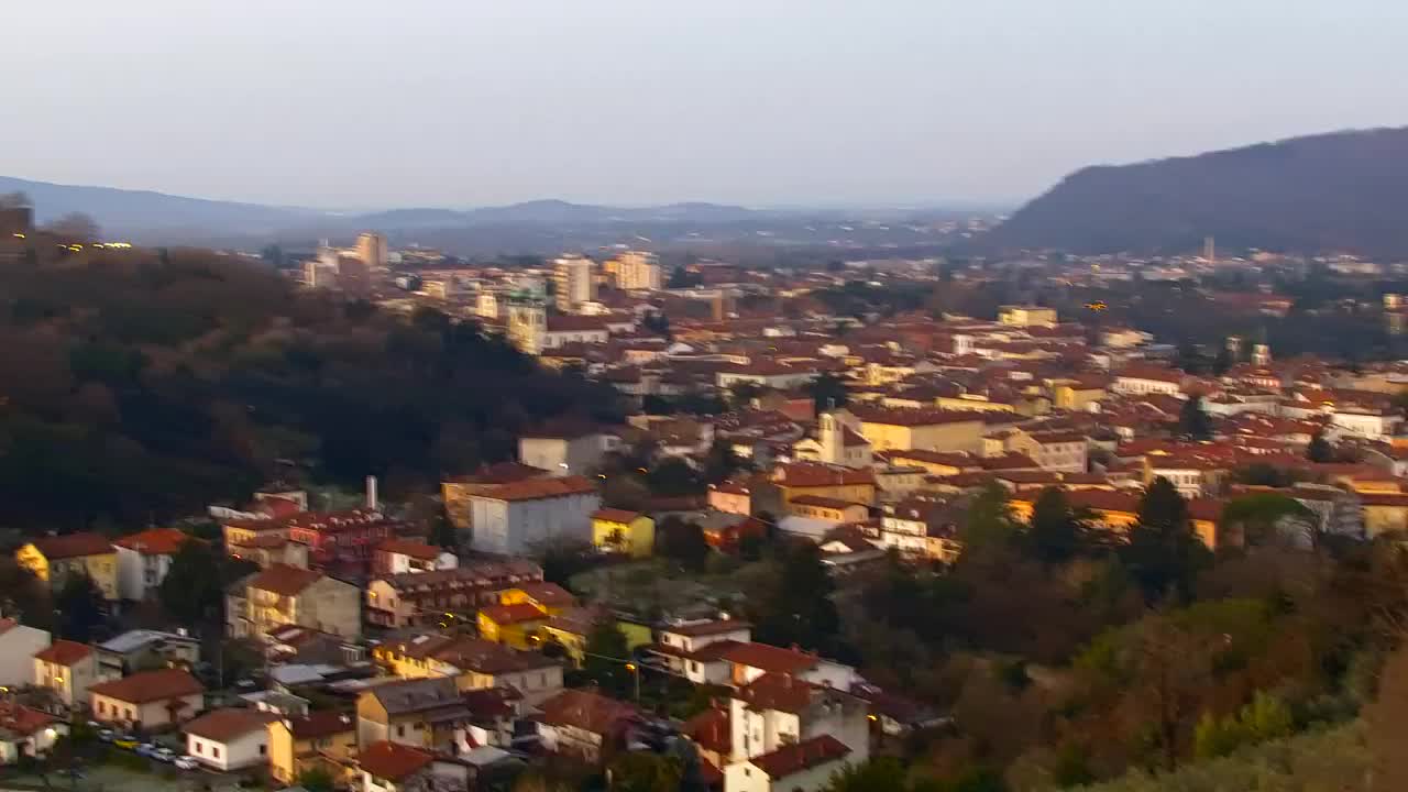 Nova Gorica in Gorica: Čudovit Razgled iz Frančiškanskega Samostana Kostanjevica