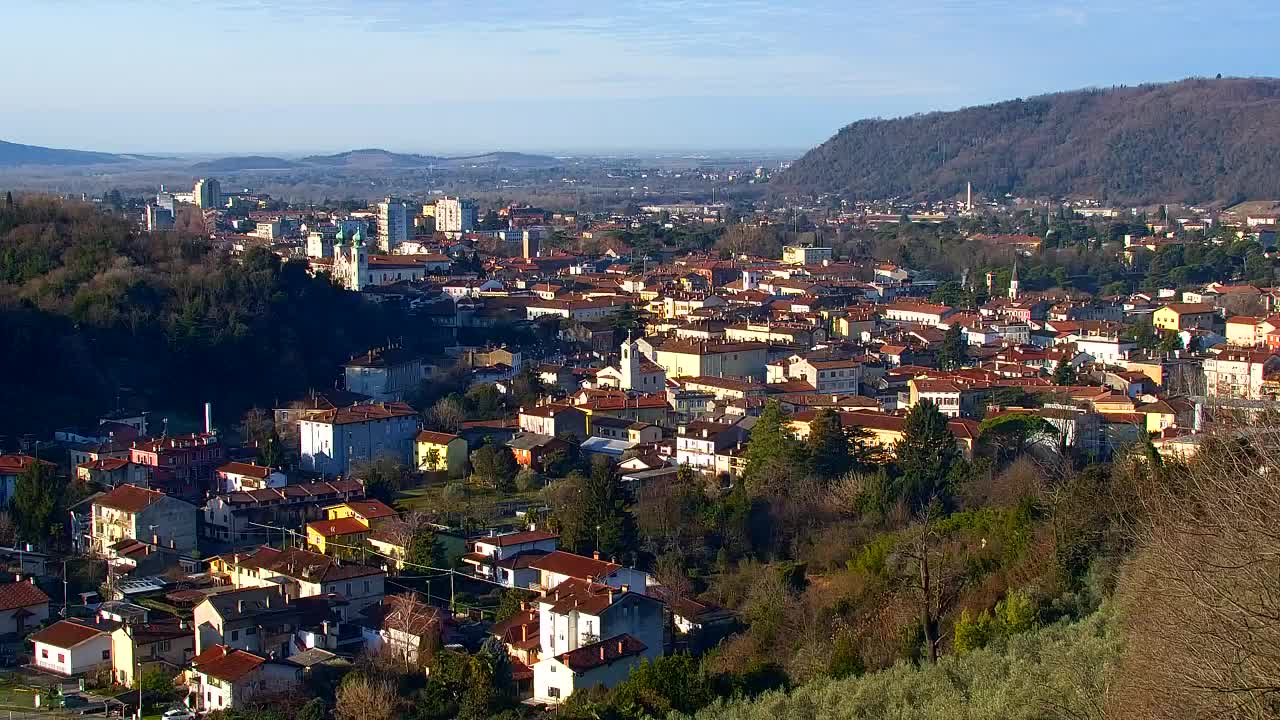 Nova Gorica e Gorizia: Panorama Mozzafiato dal Convento Francescano di Castagnevizza
