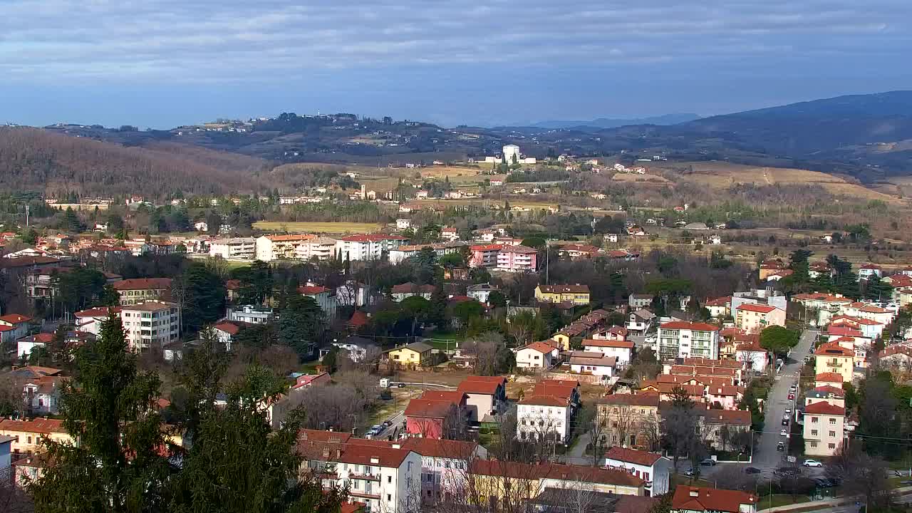 Nova Gorica e Gorizia: Panorama Mozzafiato dal Convento Francescano di Castagnevizza