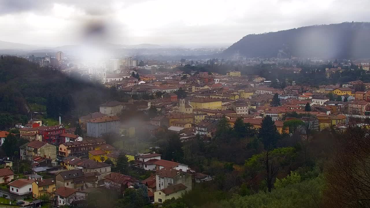 Nova Gorica i Gorica: Prekrasan Pogled iz Franjevačkog Samostana Kostanjevica