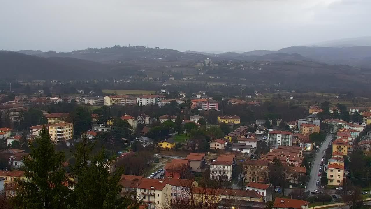 Nova Gorica et Gorizia : Vue Imprenable depuis le Monastère Franciscain de Kostanjevica