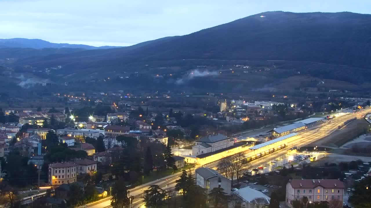 Nova Gorica i Gorica: Prekrasan Pogled iz Franjevačkog Samostana Kostanjevica