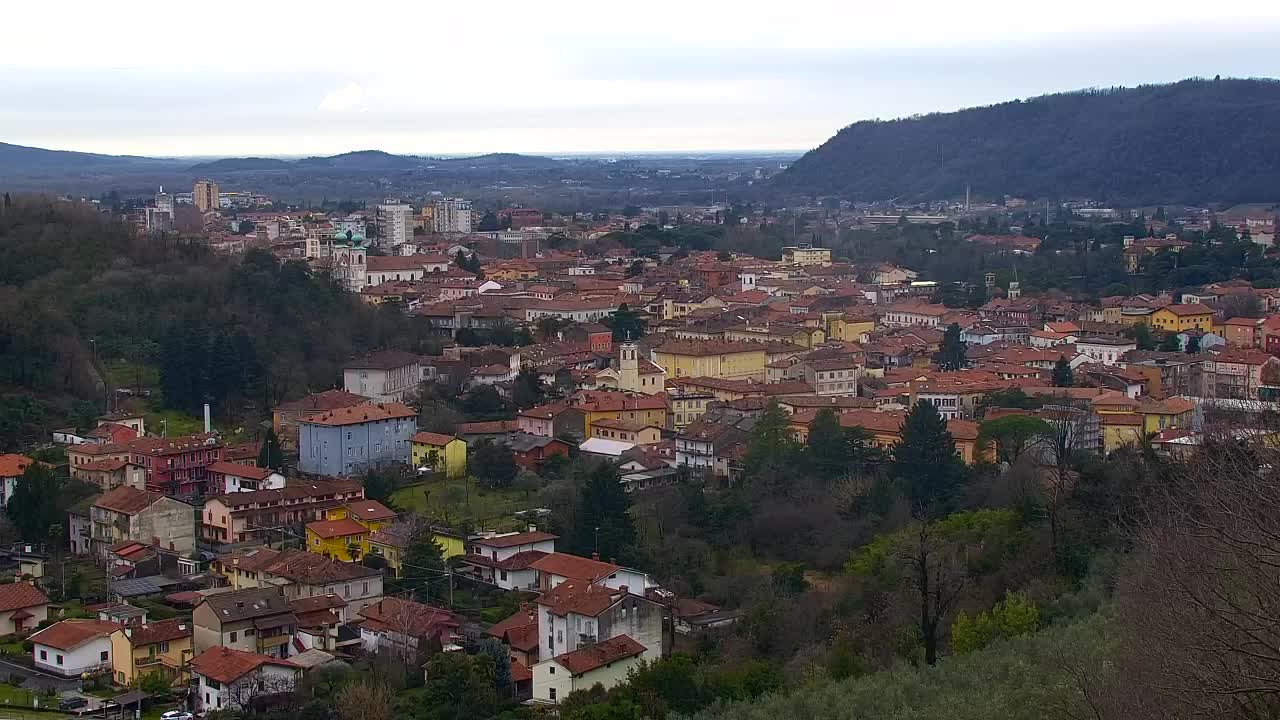 Nova Gorica y Gorizia: Impresionantes Vistas desde el Monasterio Franciscano de Kostanjevica