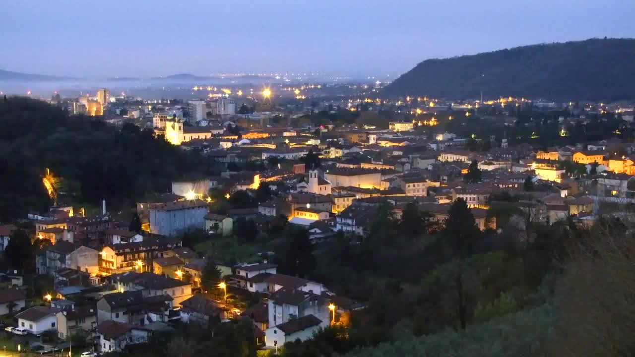 Nova Gorica i Gorica: Prekrasan Pogled iz Franjevačkog Samostana Kostanjevica