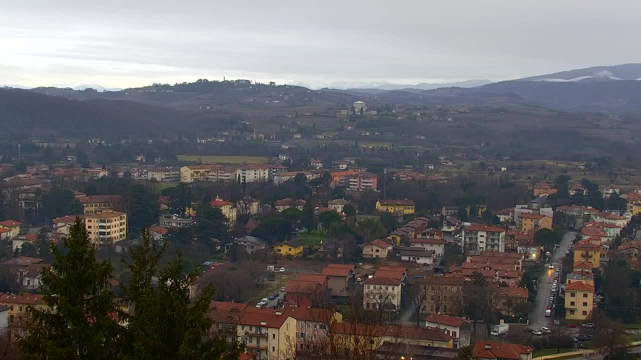Nova Gorica y Gorizia: Impresionantes Vistas desde el Monasterio Franciscano de Kostanjevica