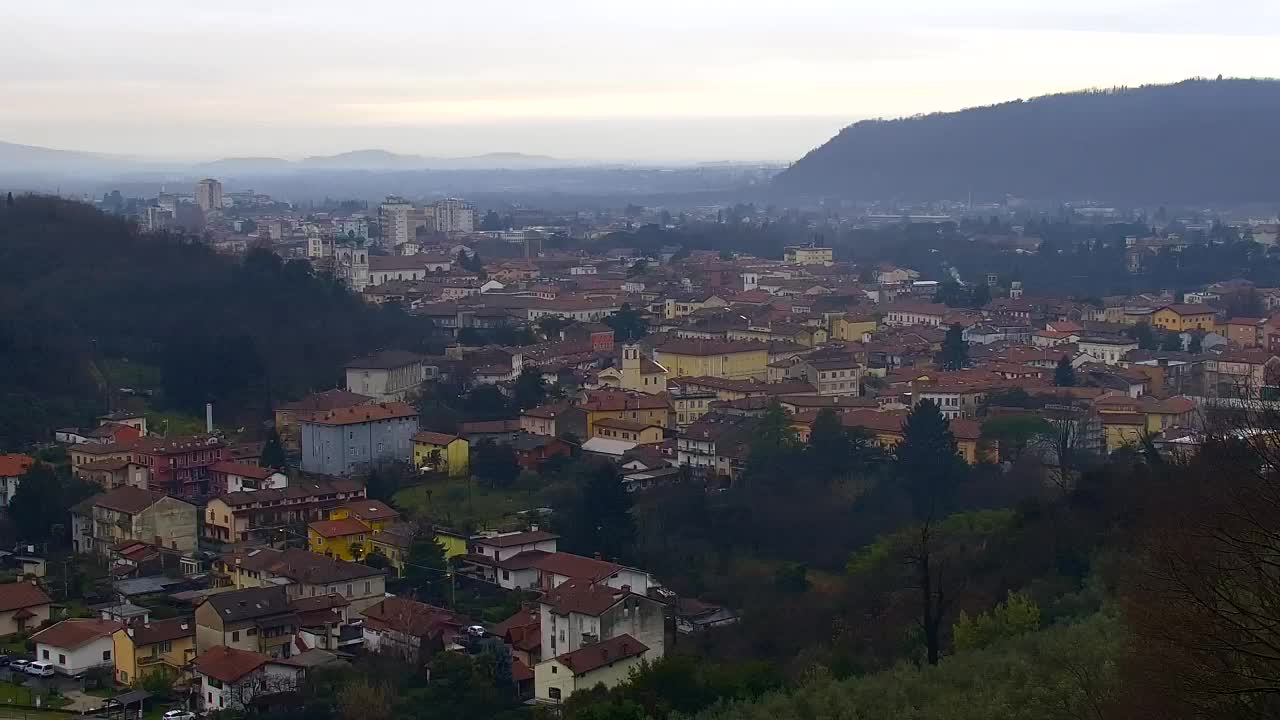 Nova Gorica e Gorizia: Panorama Mozzafiato dal Convento Francescano di Castagnevizza
