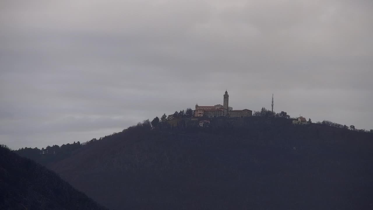 Nova Gorica i Gorica: Prekrasan Pogled iz Franjevačkog Samostana Kostanjevica