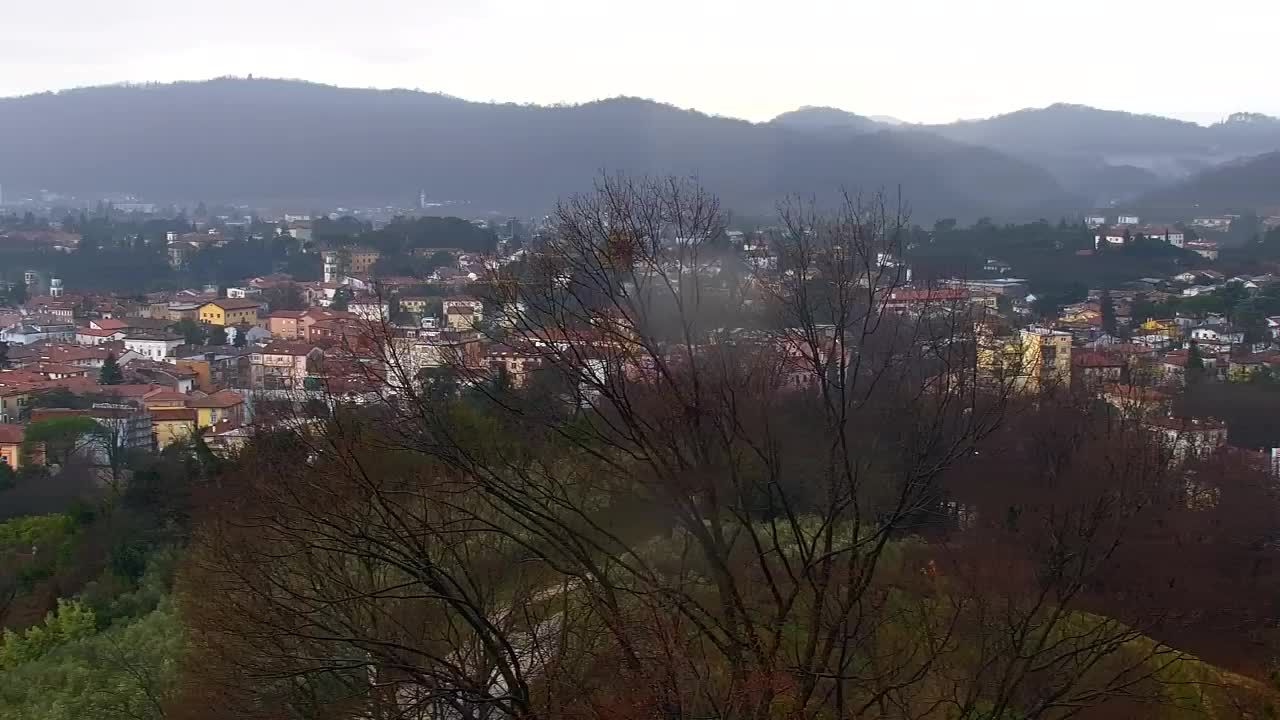 Nova Gorica e Gorizia: Panorama Mozzafiato dal Convento Francescano di Castagnevizza