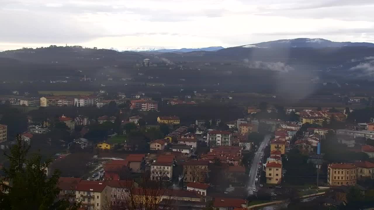 Nova Gorica i Gorica: Prekrasan Pogled iz Franjevačkog Samostana Kostanjevica