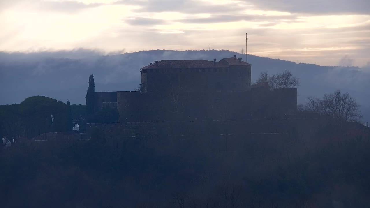 Nova Gorica y Gorizia: Impresionantes Vistas desde el Monasterio Franciscano de Kostanjevica