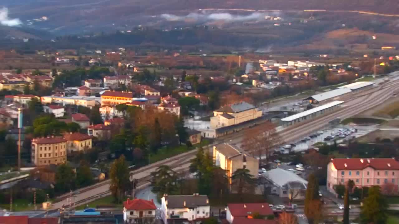 Nova Gorica e Gorizia: Panorama Mozzafiato dal Convento Francescano di Castagnevizza