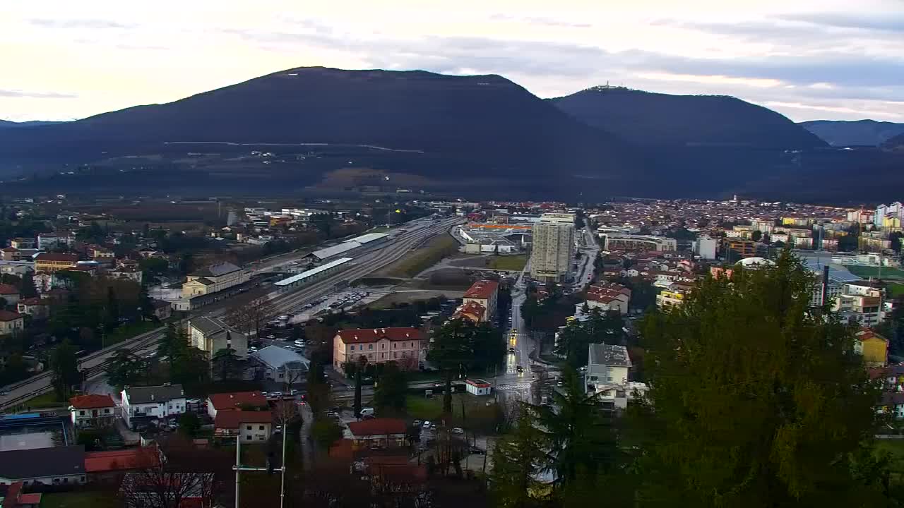 Nova Gorica et Gorizia : Vue Imprenable depuis le Monastère Franciscain de Kostanjevica
