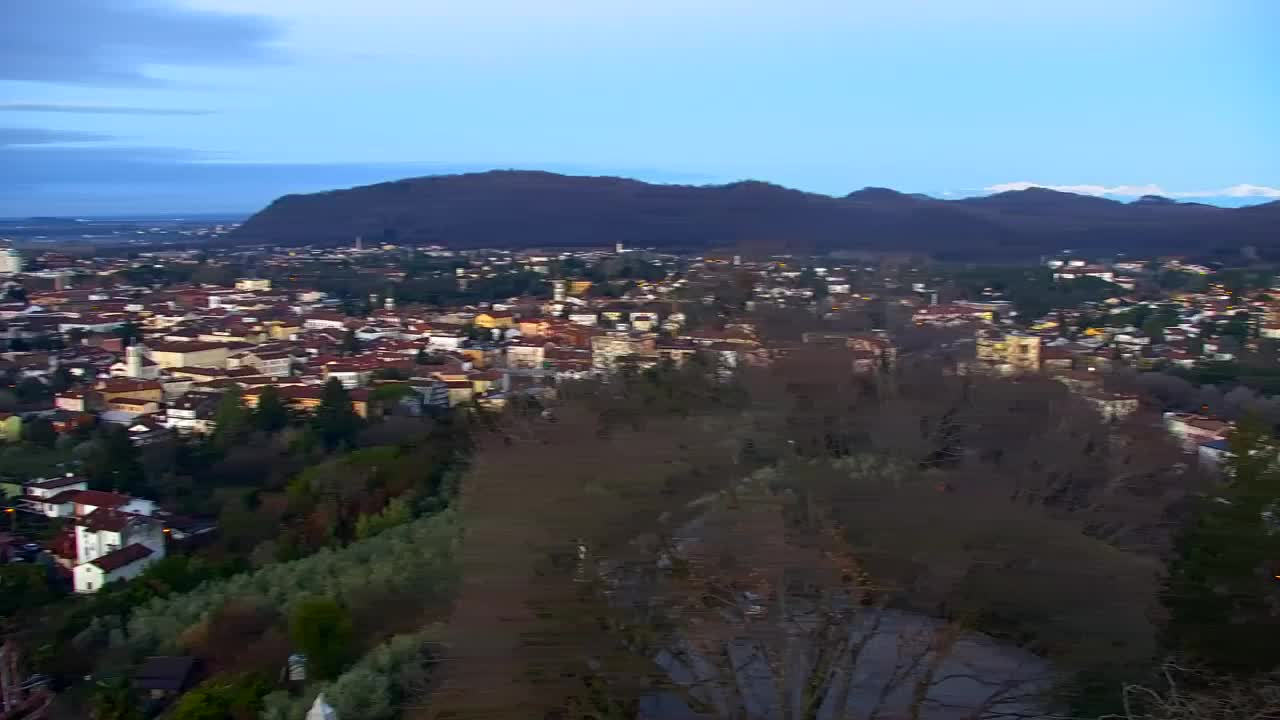 Nova Gorica und Görz: Atemberaubende Aussicht vom Franziskanerkloster Kostanjevica