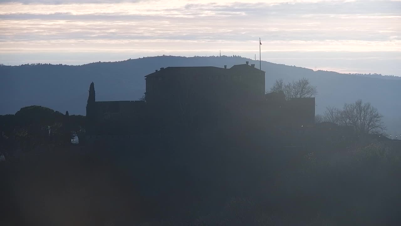 Nova Gorica y Gorizia: Impresionantes Vistas desde el Monasterio Franciscano de Kostanjevica