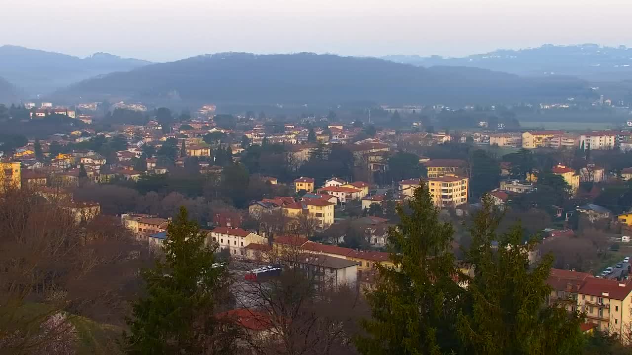 Nova Gorica und Görz: Atemberaubende Aussicht vom Franziskanerkloster Kostanjevica