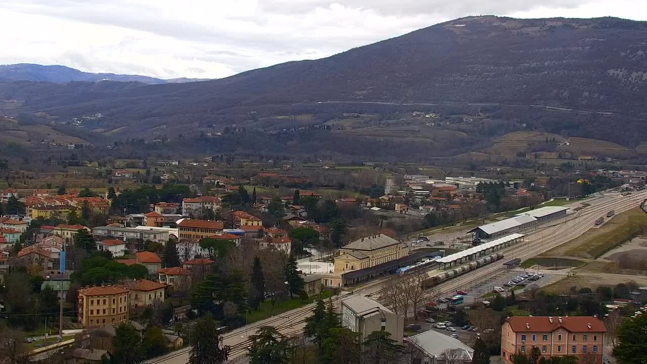 Nova Gorica e Gorizia: Panorama Mozzafiato dal Convento Francescano di Castagnevizza