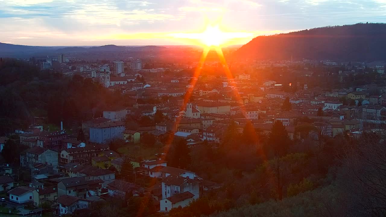 Nova Gorica y Gorizia: Impresionantes Vistas desde el Monasterio Franciscano de Kostanjevica