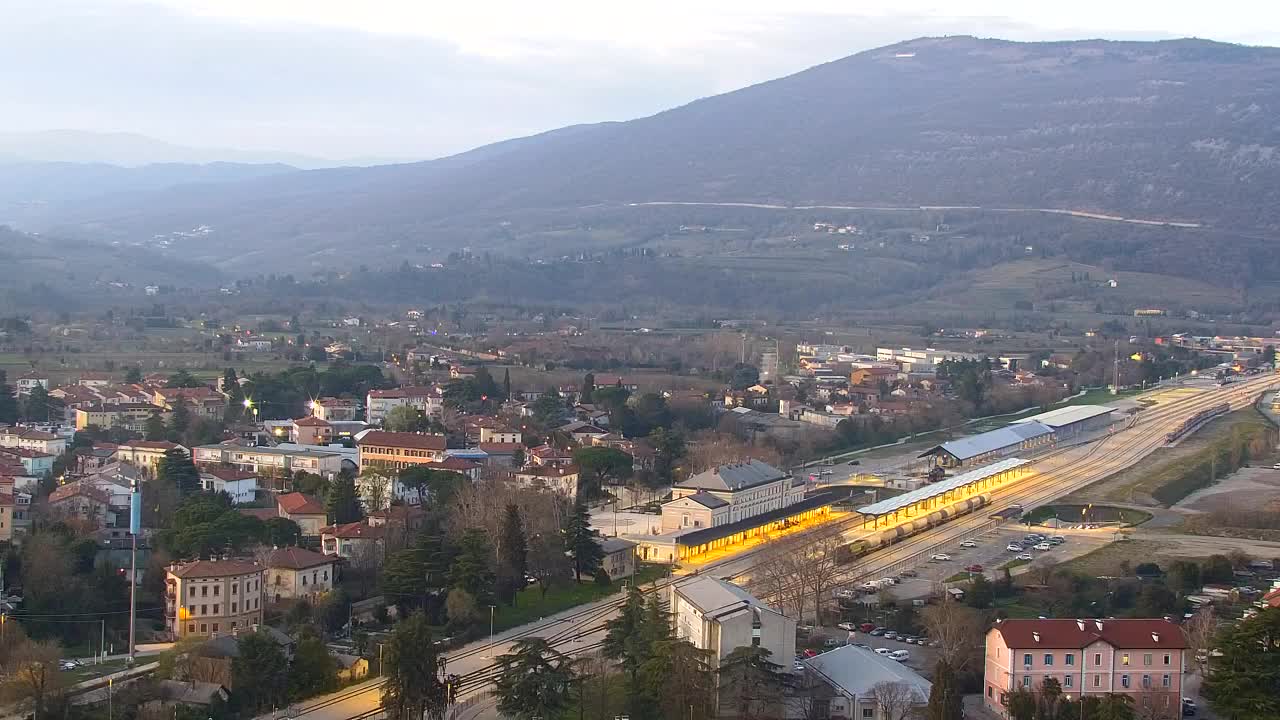 Nova Gorica e Gorizia: Panorama Mozzafiato dal Convento Francescano di Castagnevizza
