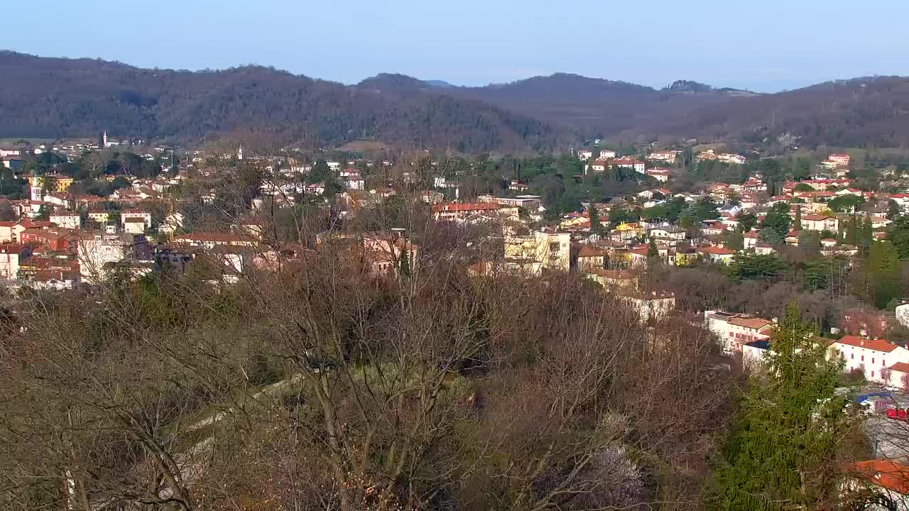 Nova Gorica i Gorica: Prekrasan Pogled iz Franjevačkog Samostana Kostanjevica