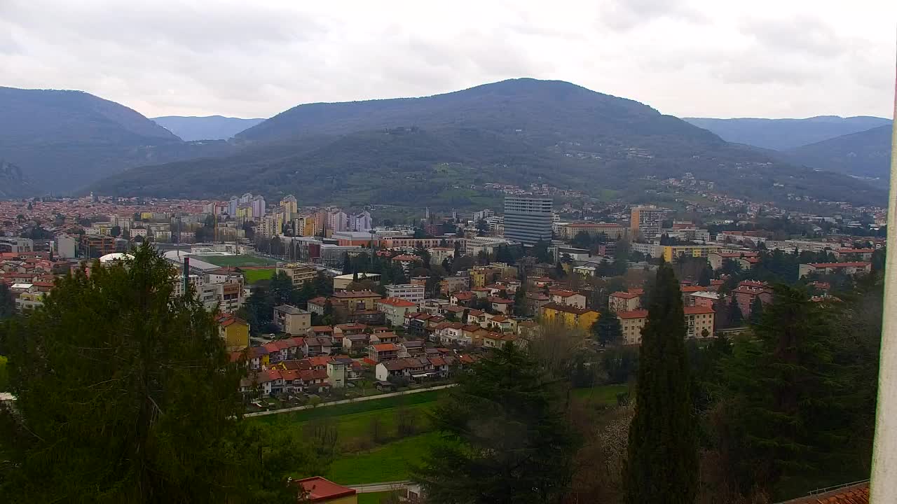 Nova Gorica e Gorizia: Panorama Mozzafiato dal Convento Francescano di Castagnevizza
