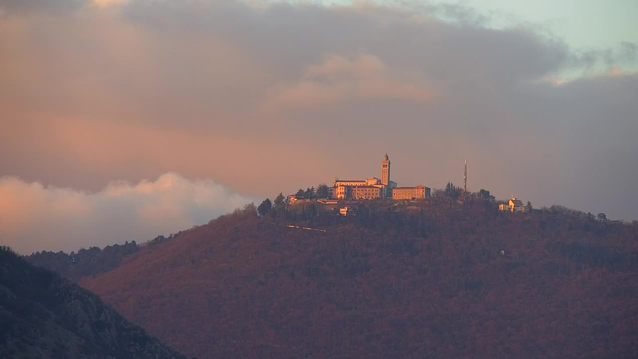 Nova Gorica in Gorica: Čudovit Razgled iz Frančiškanskega Samostana Kostanjevica