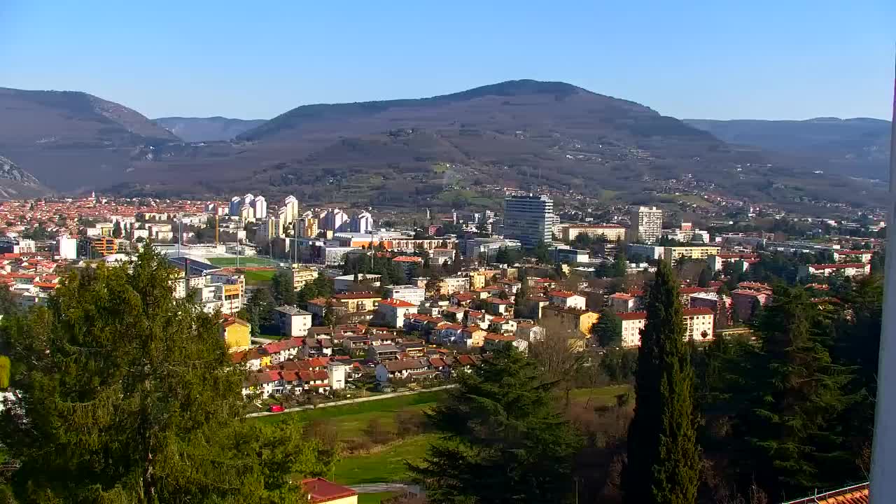 Nova Gorica i Gorica: Prekrasan Pogled iz Franjevačkog Samostana Kostanjevica