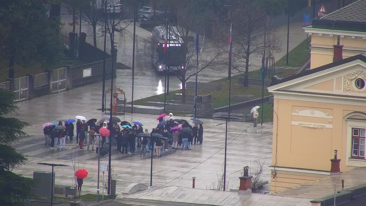 Nova Gorica e Gorizia: Panorama Mozzafiato dal Convento Francescano di Castagnevizza