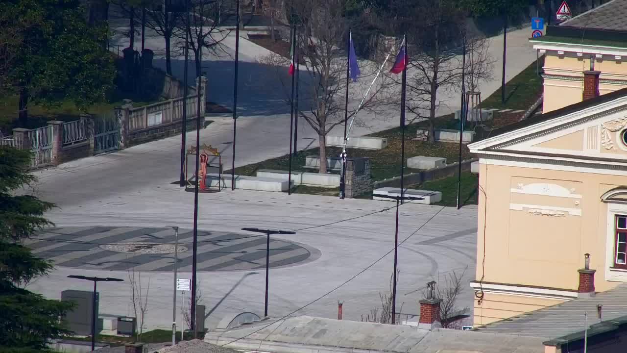 Nova Gorica e Gorizia: Panorama Mozzafiato dal Convento Francescano di Castagnevizza