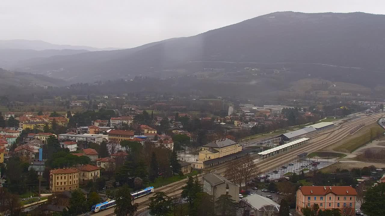 Nova Gorica i Gorica: Prekrasan Pogled iz Franjevačkog Samostana Kostanjevica