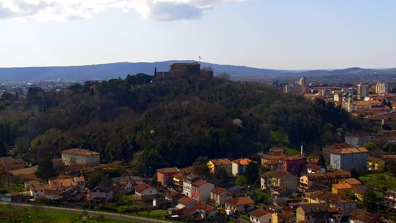 Nova Gorica y Gorizia: Impresionantes Vistas desde el Monasterio Franciscano de Kostanjevica