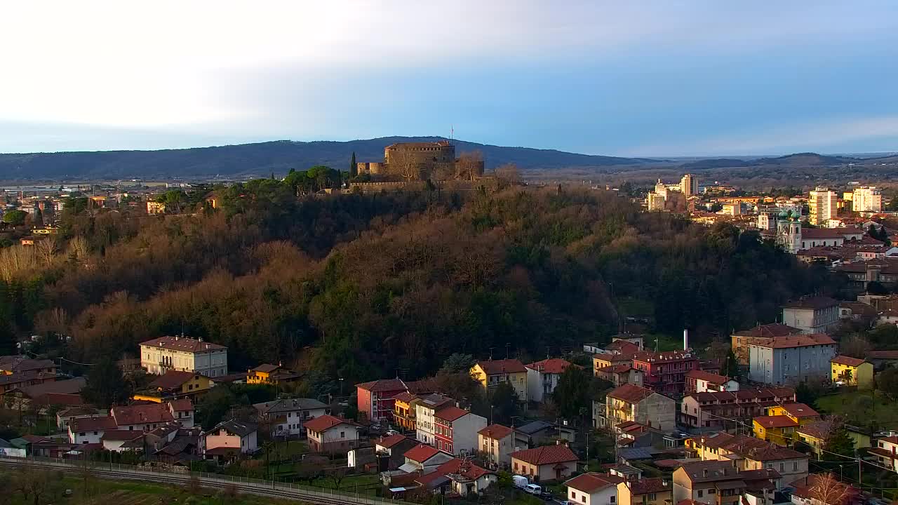 Nova Gorica y Gorizia: Impresionantes Vistas desde el Monasterio Franciscano de Kostanjevica