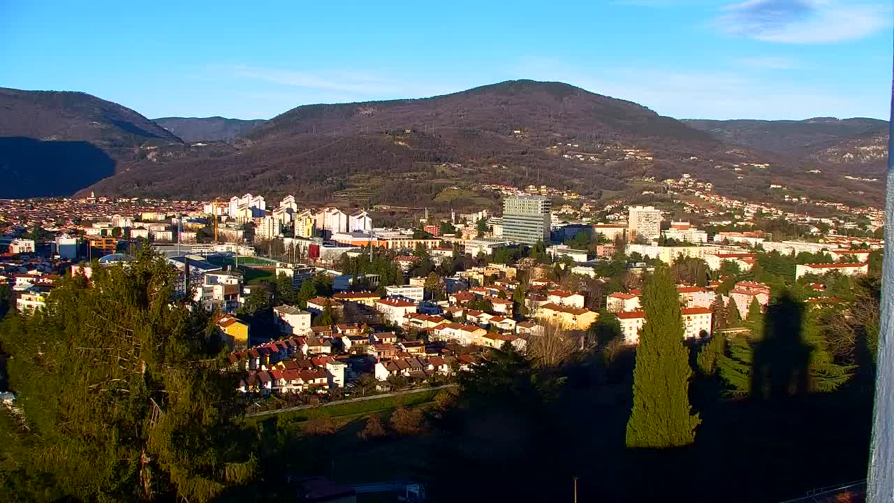 Nova Gorica i Gorica: Prekrasan Pogled iz Franjevačkog Samostana Kostanjevica