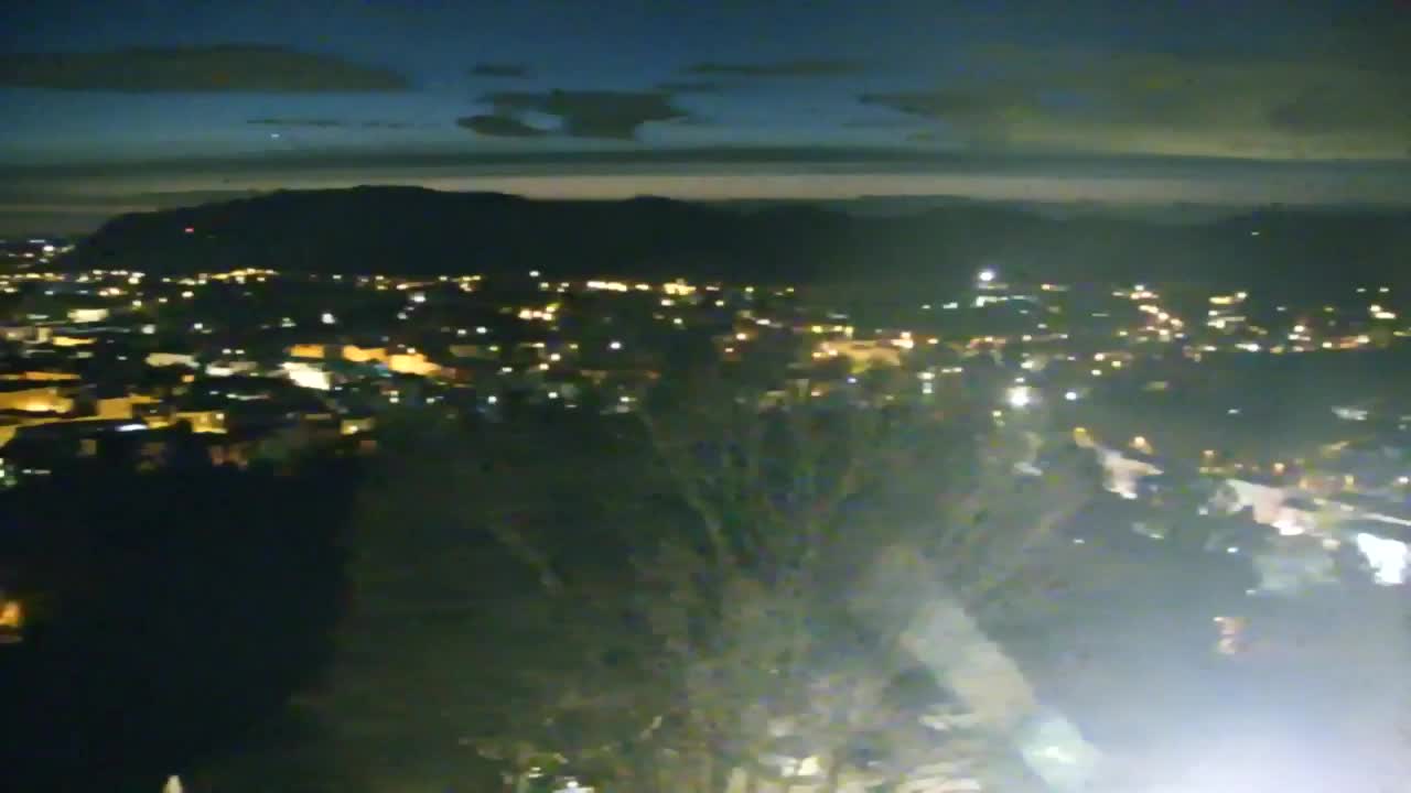 Nova Gorica i Gorica: Prekrasan Pogled iz Franjevačkog Samostana Kostanjevica