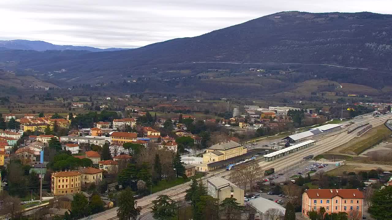 Nova Gorica e Gorizia: Panorama Mozzafiato dal Convento Francescano di Castagnevizza