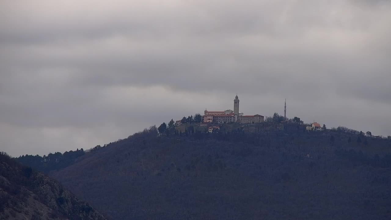 Nova Gorica y Gorizia: Impresionantes Vistas desde el Monasterio Franciscano de Kostanjevica