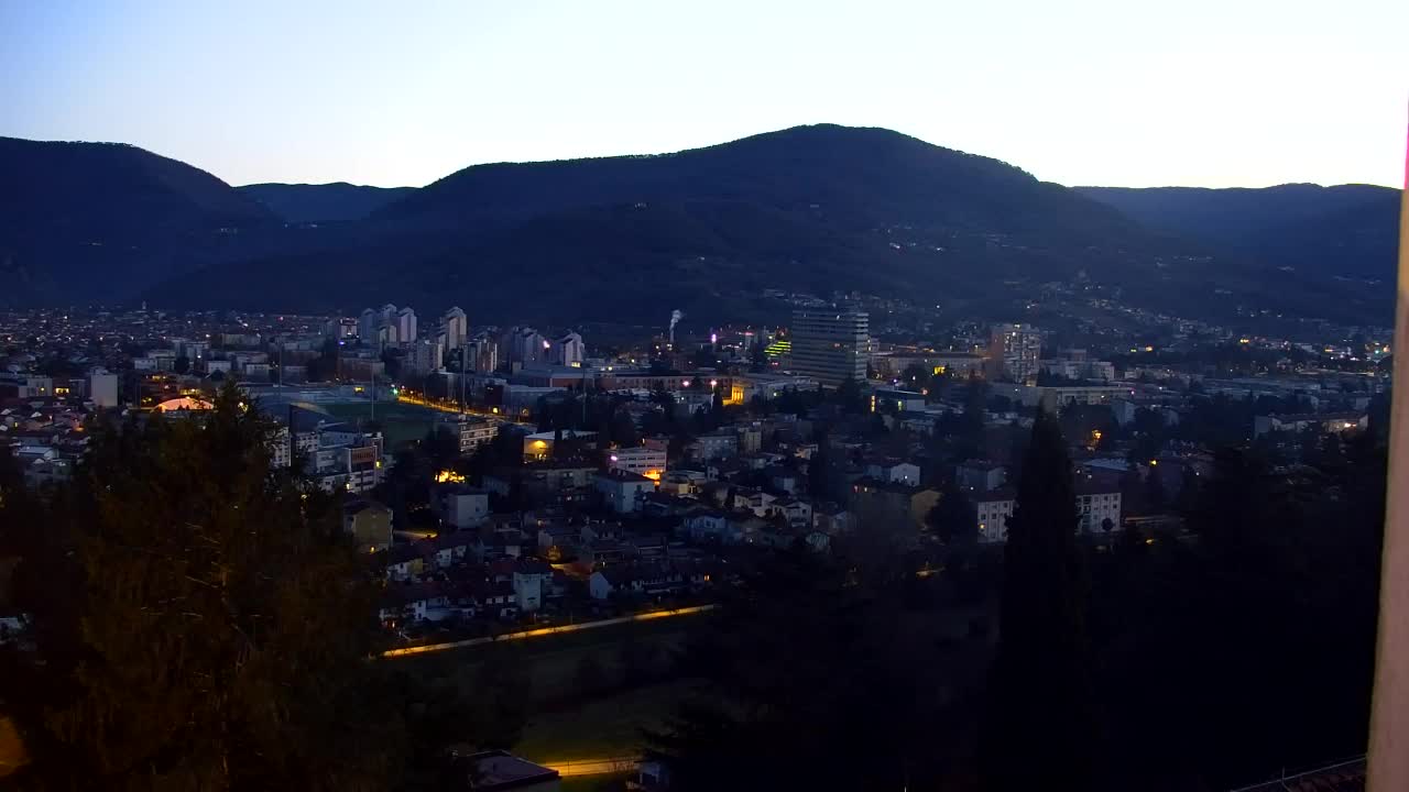 Nova Gorica e Gorizia: Panorama Mozzafiato dal Convento Francescano di Castagnevizza