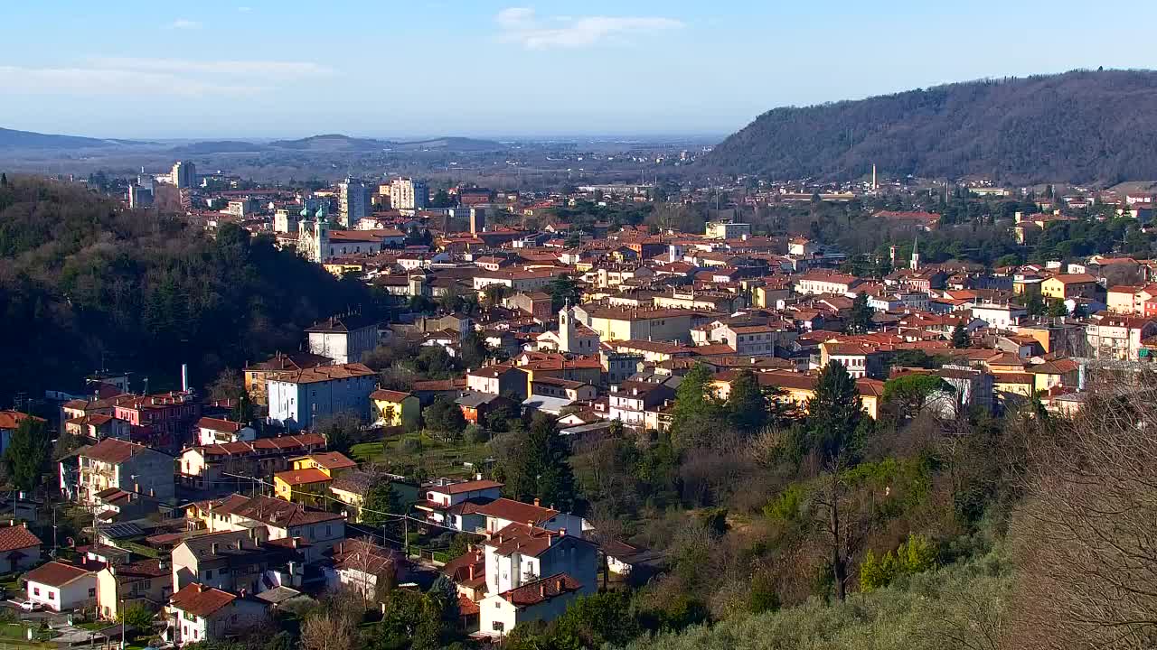 Nova Gorica e Gorizia: Panorama Mozzafiato dal Convento Francescano di Castagnevizza