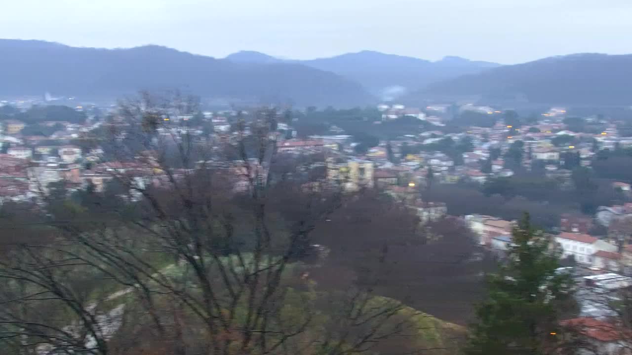 Nova Gorica i Gorica: Prekrasan Pogled iz Franjevačkog Samostana Kostanjevica