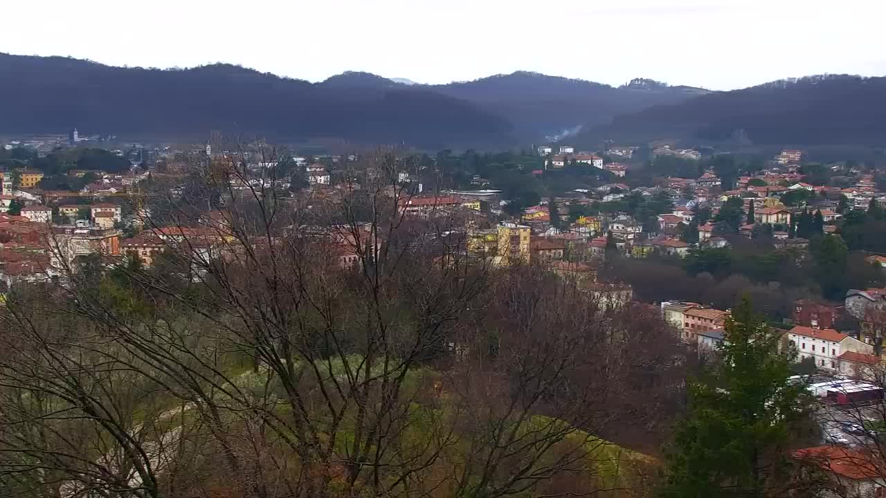 Nova Gorica e Gorizia: Panorama Mozzafiato dal Convento Francescano di Castagnevizza