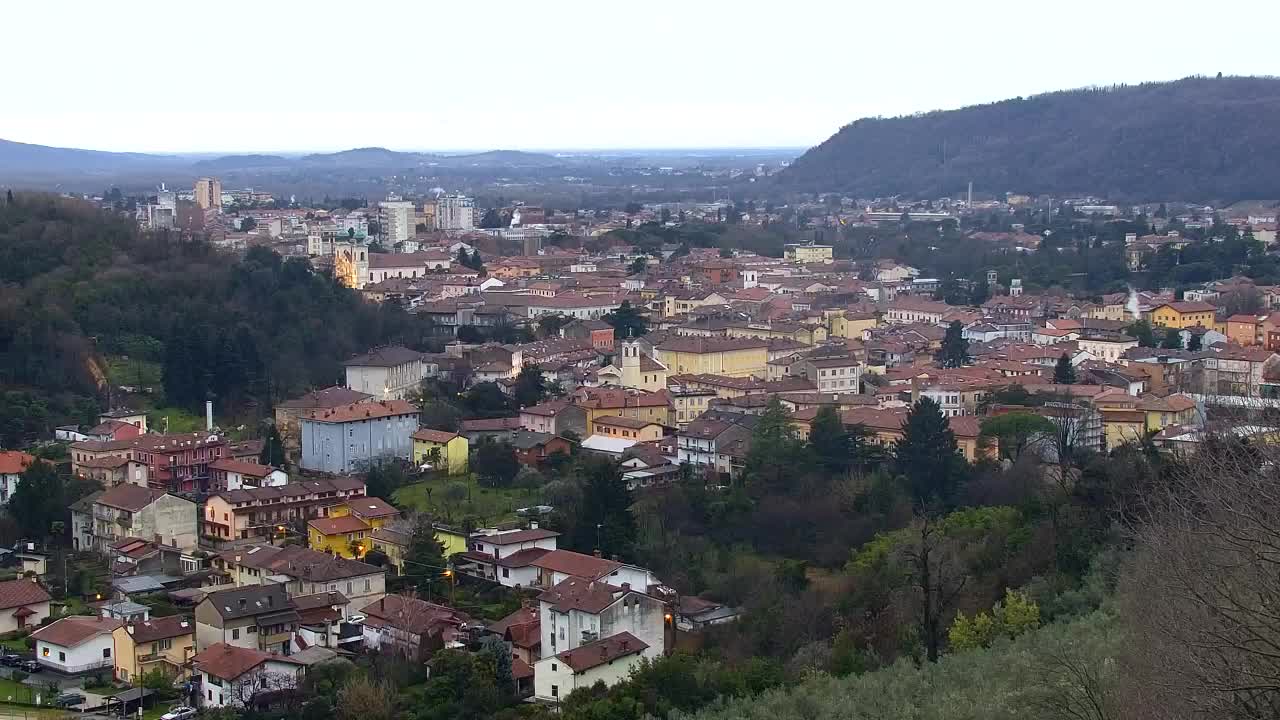Nova Gorica y Gorizia: Impresionantes Vistas desde el Monasterio Franciscano de Kostanjevica