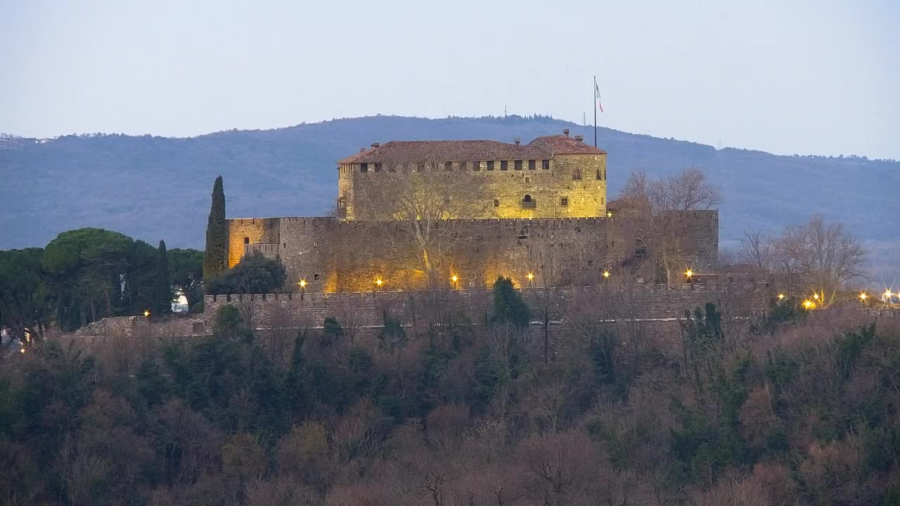 Nova Gorica und Görz: Atemberaubende Aussicht vom Franziskanerkloster Kostanjevica