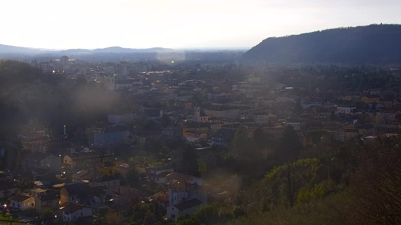 Nova Gorica e Gorizia: Panorama Mozzafiato dal Convento Francescano di Castagnevizza