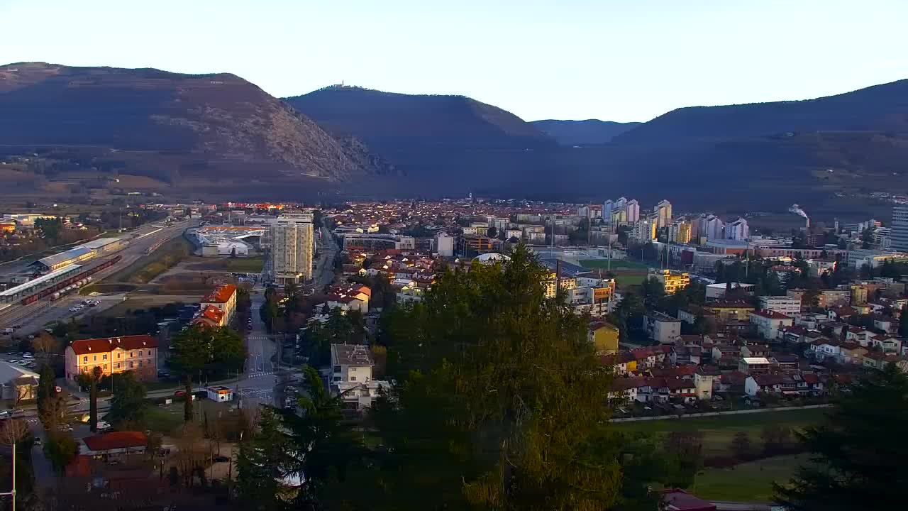 Nova Gorica in Gorica: Čudovit Razgled iz Frančiškanskega Samostana Kostanjevica