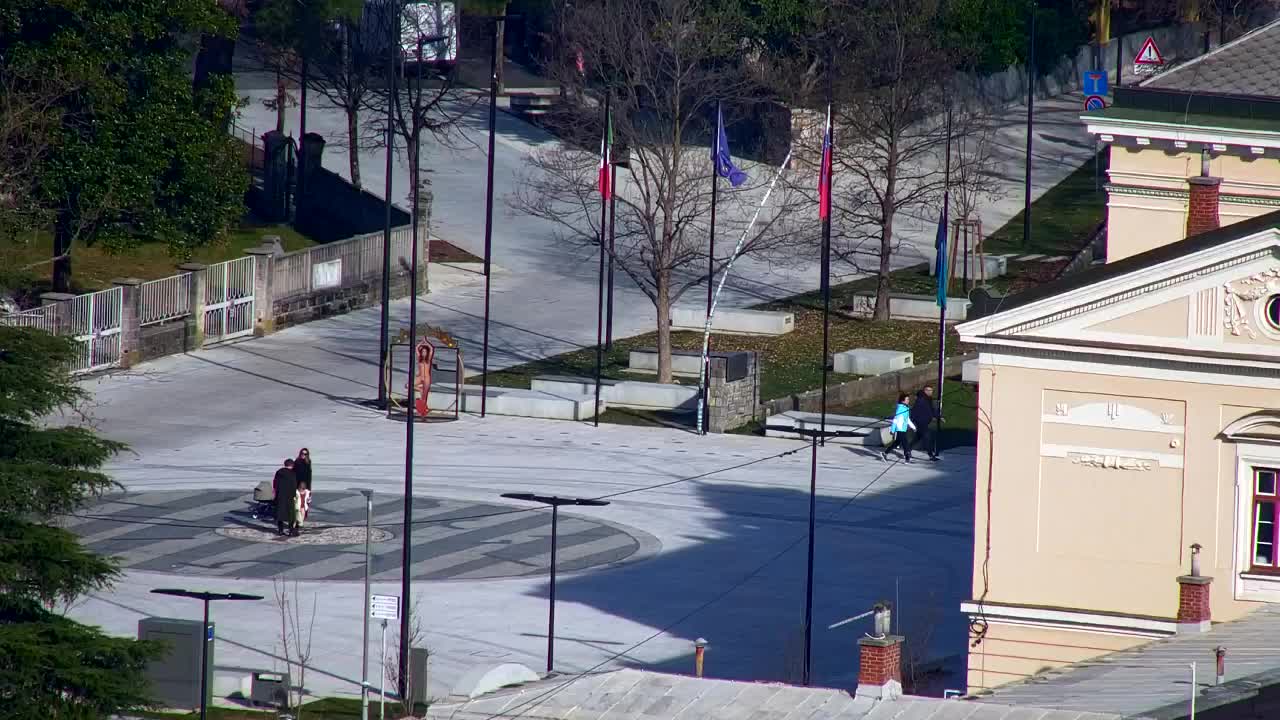 Nova Gorica e Gorizia: Panorama Mozzafiato dal Convento Francescano di Castagnevizza
