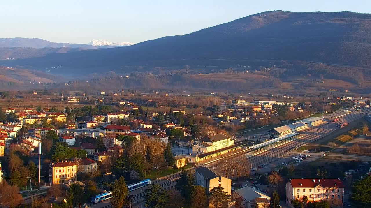 Nova Gorica e Gorizia: Panorama Mozzafiato dal Convento Francescano di Castagnevizza