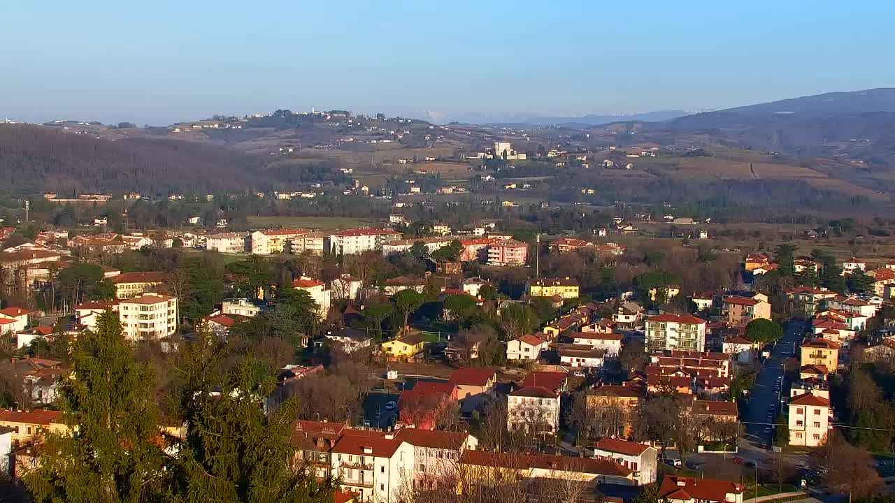 Nova Gorica i Gorica: Prekrasan Pogled iz Franjevačkog Samostana Kostanjevica