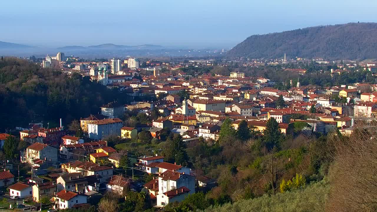 Nova Gorica i Gorica: Prekrasan Pogled iz Franjevačkog Samostana Kostanjevica