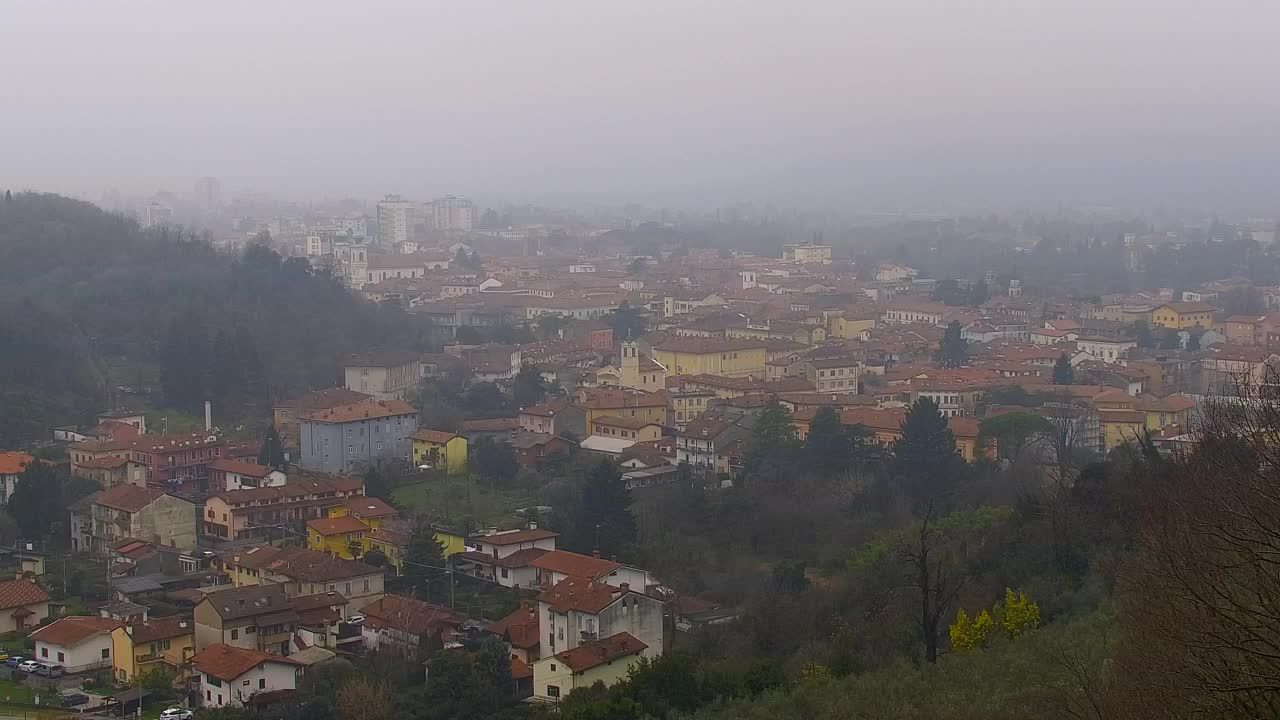 Nova Gorica e Gorizia: Panorama Mozzafiato dal Convento Francescano di Castagnevizza