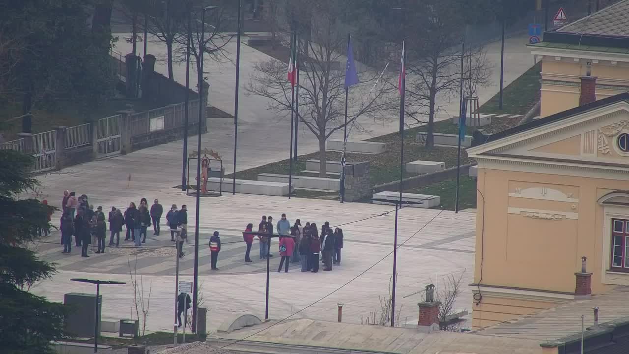 Nova Gorica e Gorizia: Panorama Mozzafiato dal Convento Francescano di Castagnevizza